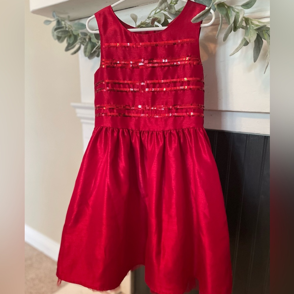 Red sequins dress